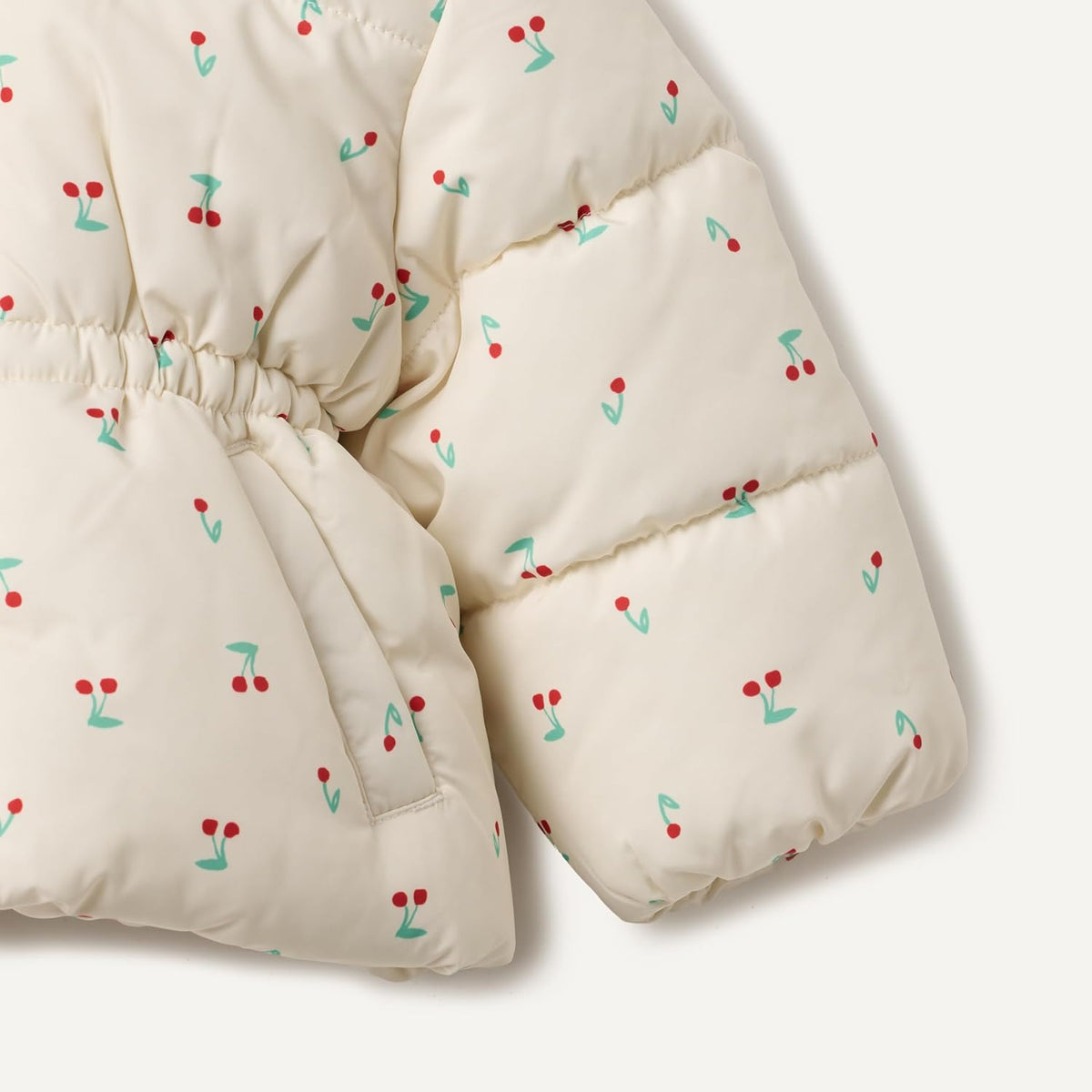 Amazon Essentials x Sofia Grainge Babies, Todders and Girls' Water-Repellent Hooded Puffer Jacket