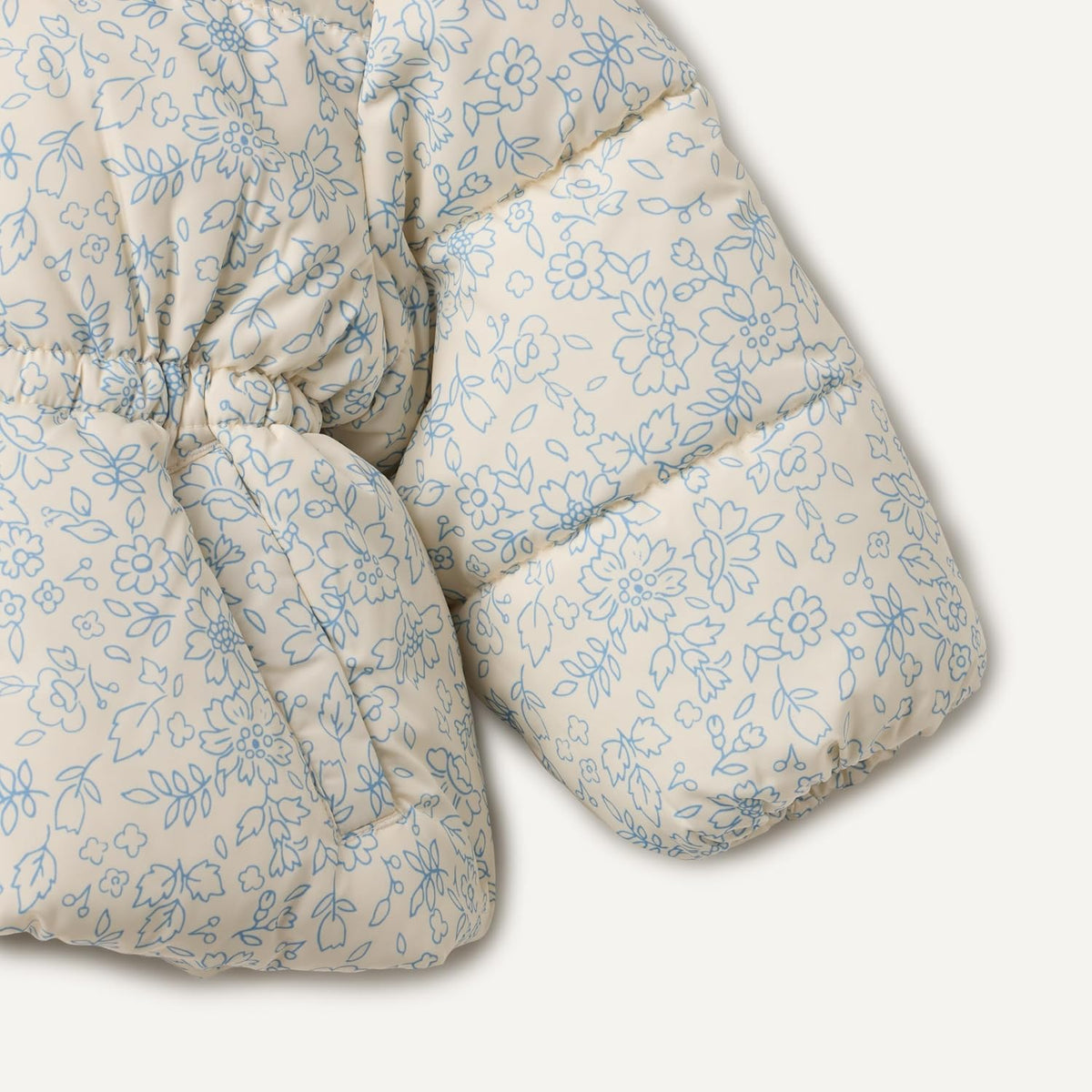 Amazon Essentials x Sofia Grainge Babies, Todders and Girls' Water-Repellent Hooded Puffer Jacket